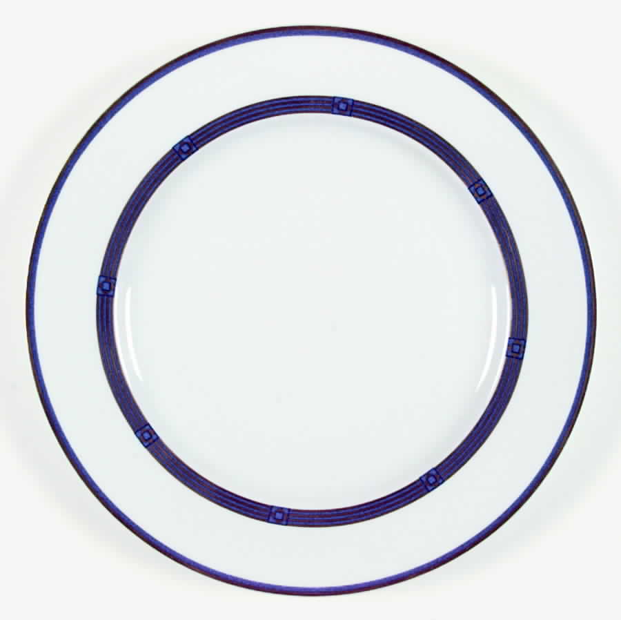Val D' Isere Dinner Plate by Royale (France)-1