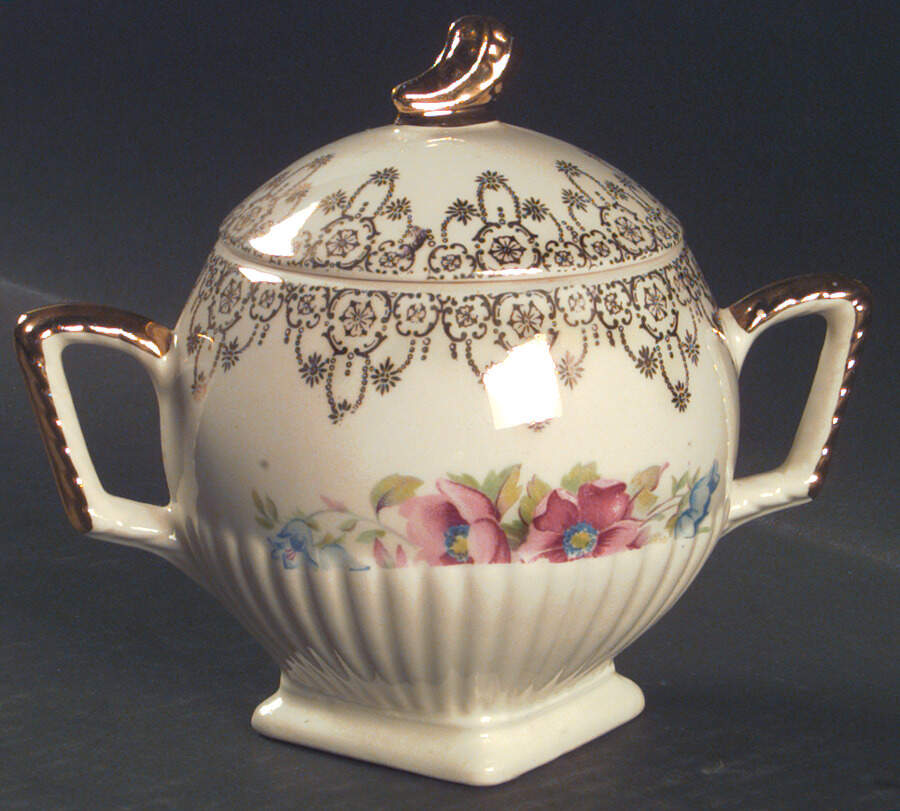 5186 Sugar Bowl & Lid by Royal (USA)-1