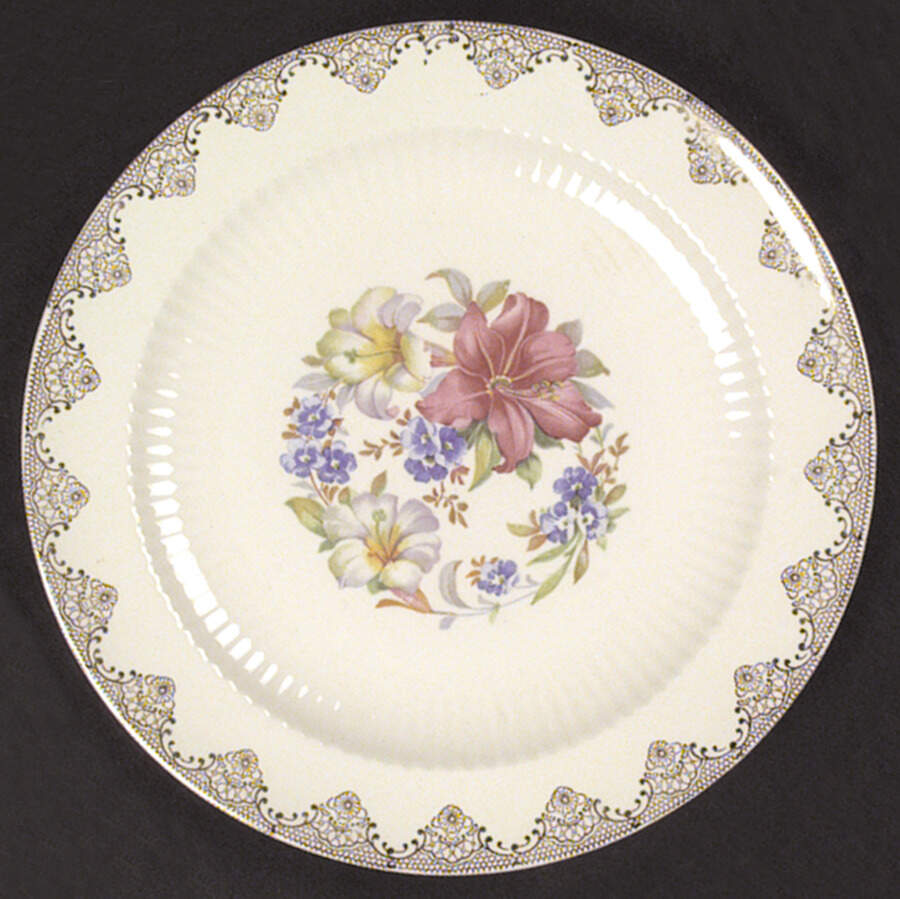 5206 Dinner Plate by Royal (USA)-1