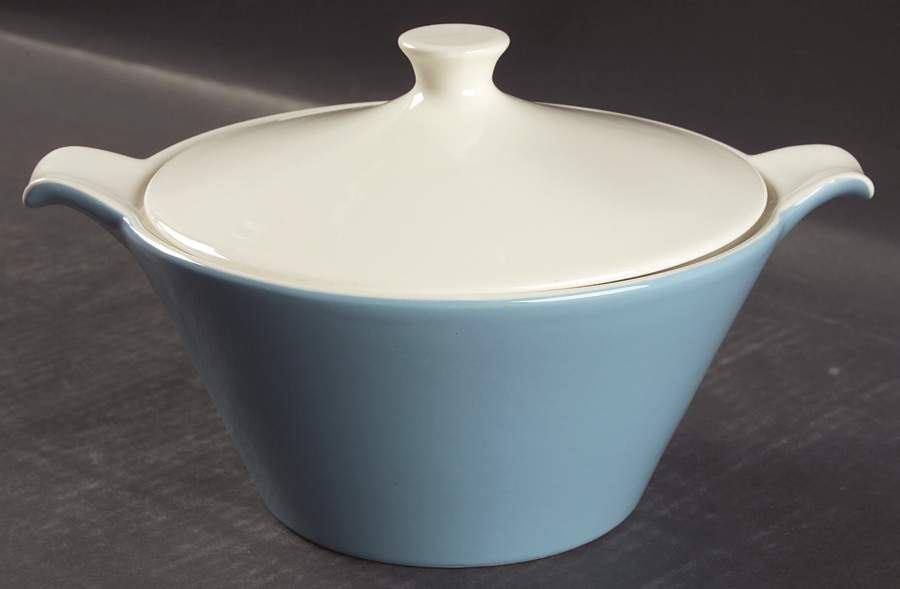 Blue Heaven Round Covered Vegetable by Royal (USA)-1