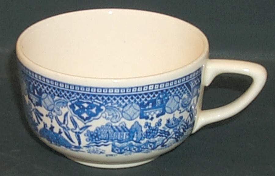 Blue Willow Flat Cup by Royal (USA)-1