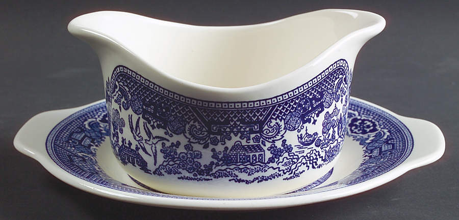 Blue Willow Gravy Boat & Underplate/Relish by Royal (USA)-1