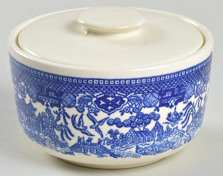Blue Willow Sugar Bowl & Lid by Royal (USA)-1