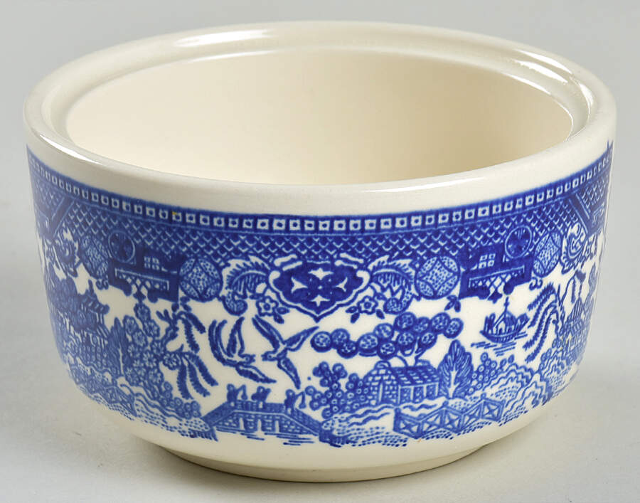 Blue Willow Sugar Bowl No Lid by Royal (USA)-1
