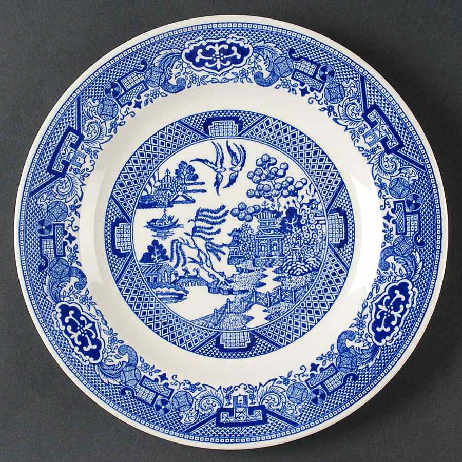 Blue Willow Luncheon Plate by Royal (USA)-1