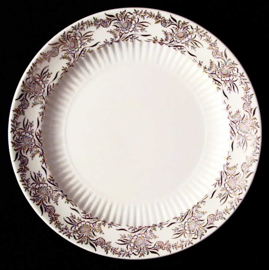 Bridal Gold Dinner Plate by Royal (USA)-1