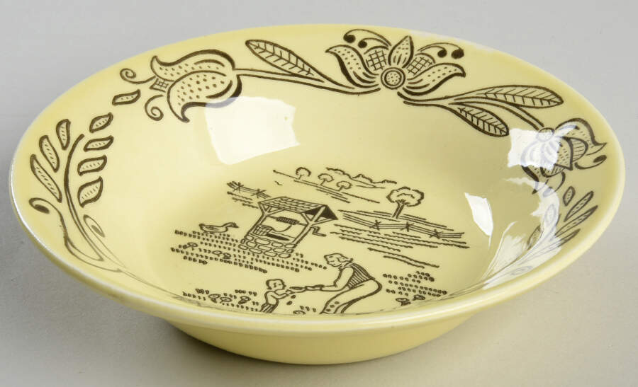 Bucks County Fruit/Dessert (Sauce) Bowl by Royal (USA)-1