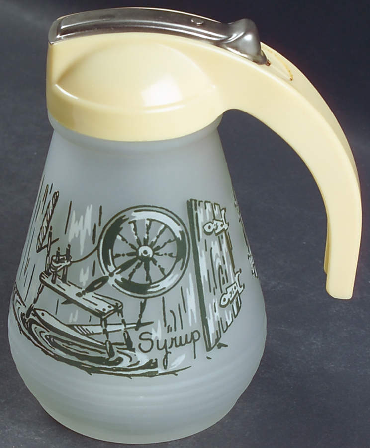 Colonial Homestead Green Glassware Syrup with Plastic Lid by Royal (USA)-1