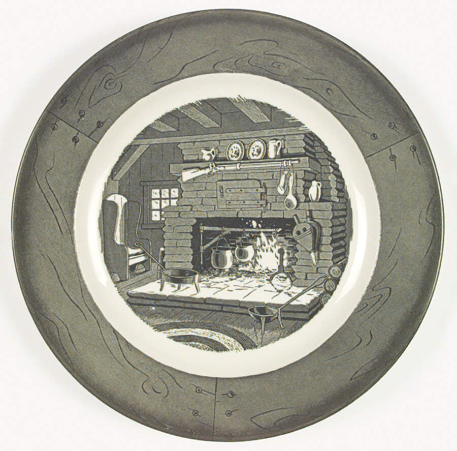 Colonial Homestead Green Dinner Plate by Royal (USA)-1