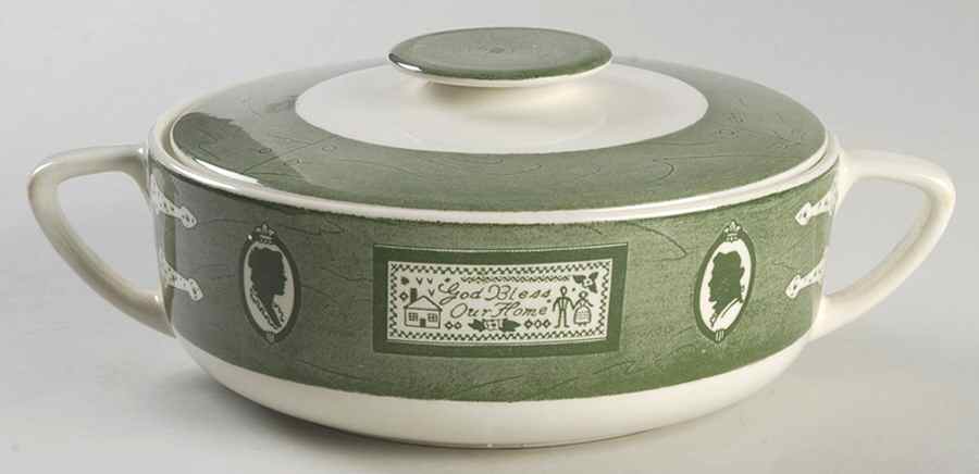 Colonial Homestead Green Round Covered Vegetable by Royal (USA)-1