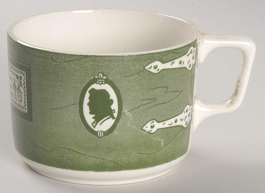 Colonial Homestead Green Mug by Royal (USA)-1