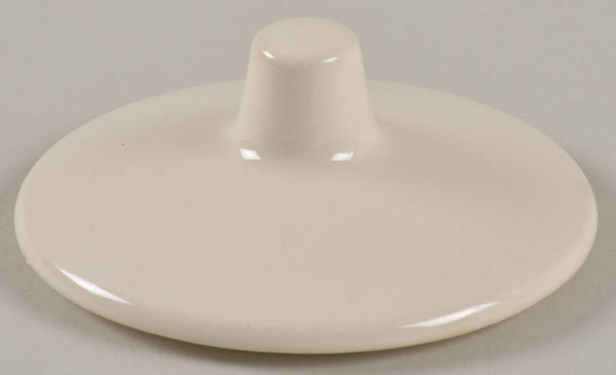 Currier and Ives Blue Lid for Sugar Bowl by Royal (USA)-1