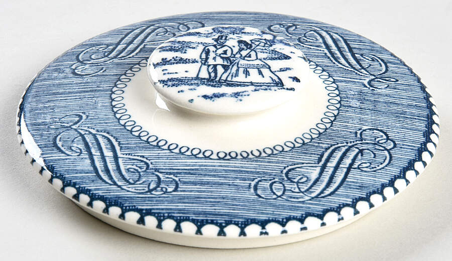 Currier and Ives Blue Lid for Sugar Bowl by Royal (USA)-1