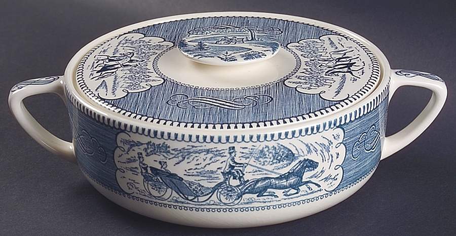Currier and Ives Blue 1.25 Qt Round Covered Casserole by Royal (USA)-1
