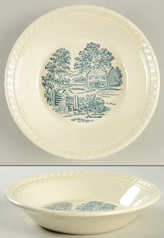 Currier and Ives Blue 7" Candy Bowl by Royal (USA)-1