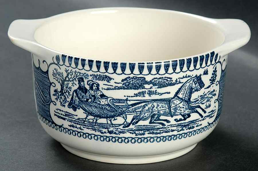 Currier and Ives Blue Gravy Boat by Royal (USA)-1