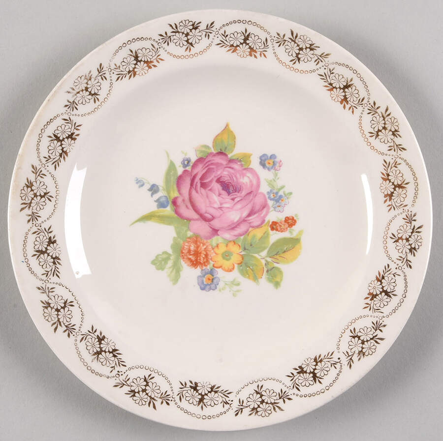 Daisy Ann Salad Plate by Royal (USA)-1