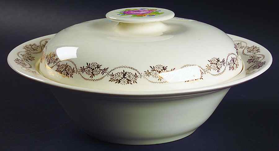 Daisy Ann Round Covered Vegetable by Royal (USA)-1