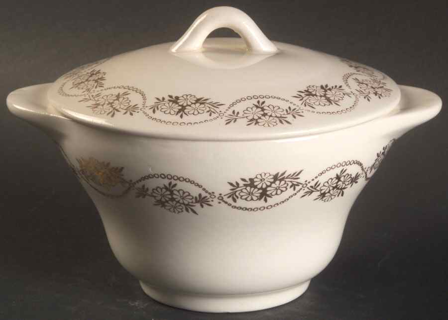 Daisy Ann Sugar Bowl & Lid by Royal (USA)-1