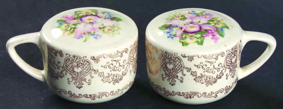 Delmar Lace Salt & Pepper Set by Royal (USA)-1