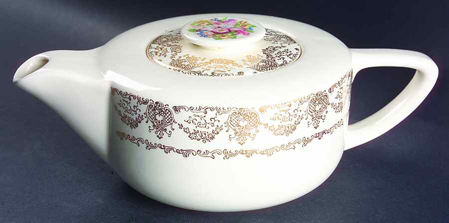Delmar Lace Teapot & Lid by Royal (USA)-1