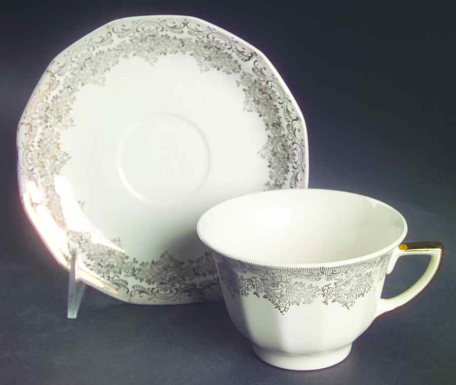 Duane Flat Cup & Saucer Set by Royal (USA)-1