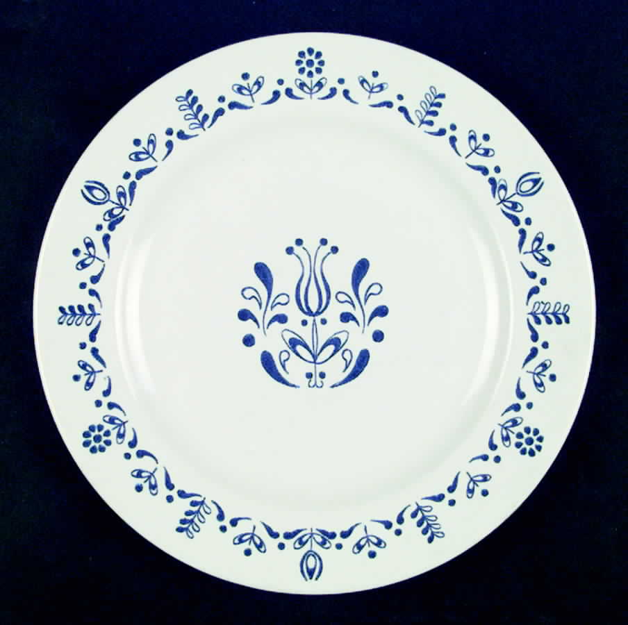 Finlandia Dinner Plate by Royal (USA)-1