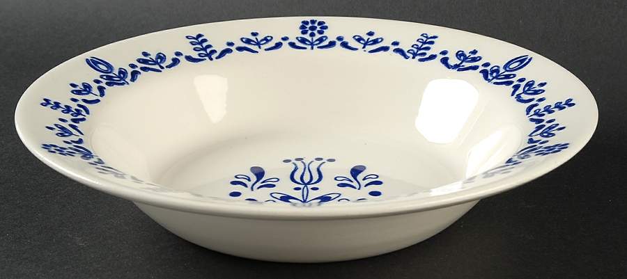 Finlandia 9" Round Vegetable Bowl by Royal (USA)-1