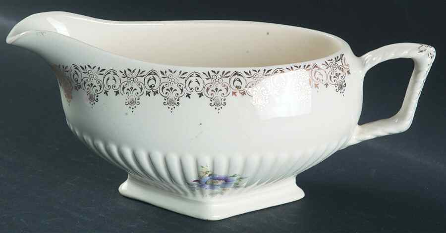 Heritage Gravy Boat by Royal (USA)-1
