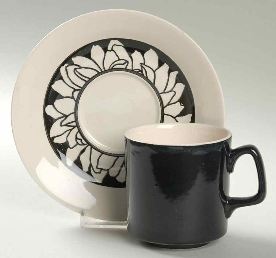 It's A Daisy Flat Cup & Saucer Set by Royal (USA)-1