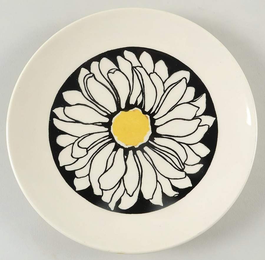 It's A Daisy Salad Plate by Royal (USA)-1