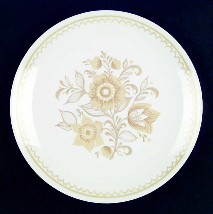Jubilee Dinner Plate by Royal (USA)-1