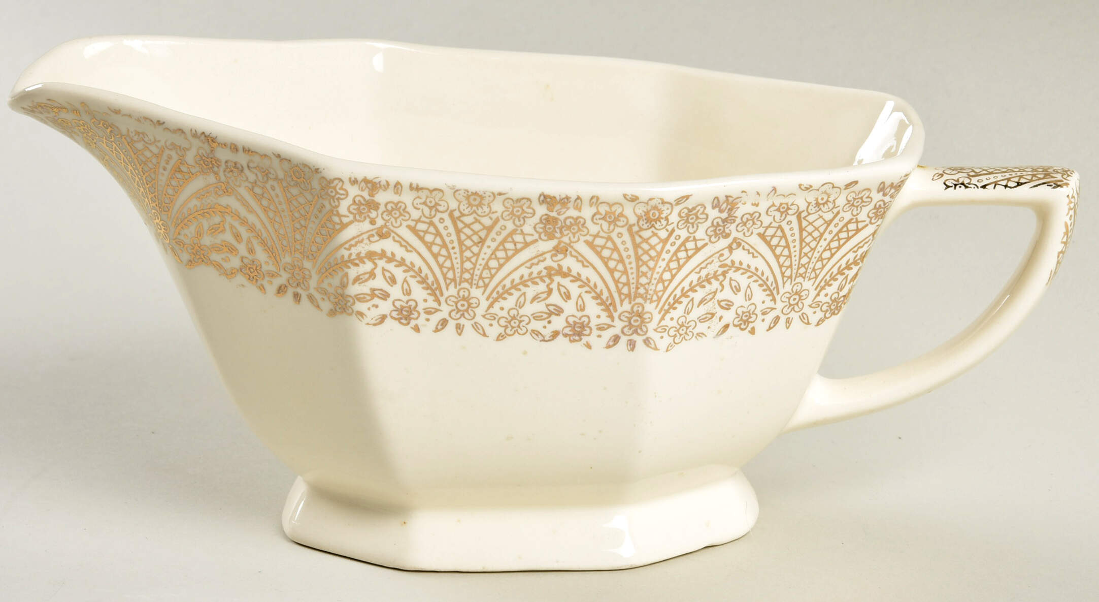 Lamar Gravy Boat by Royal (USA)-1
