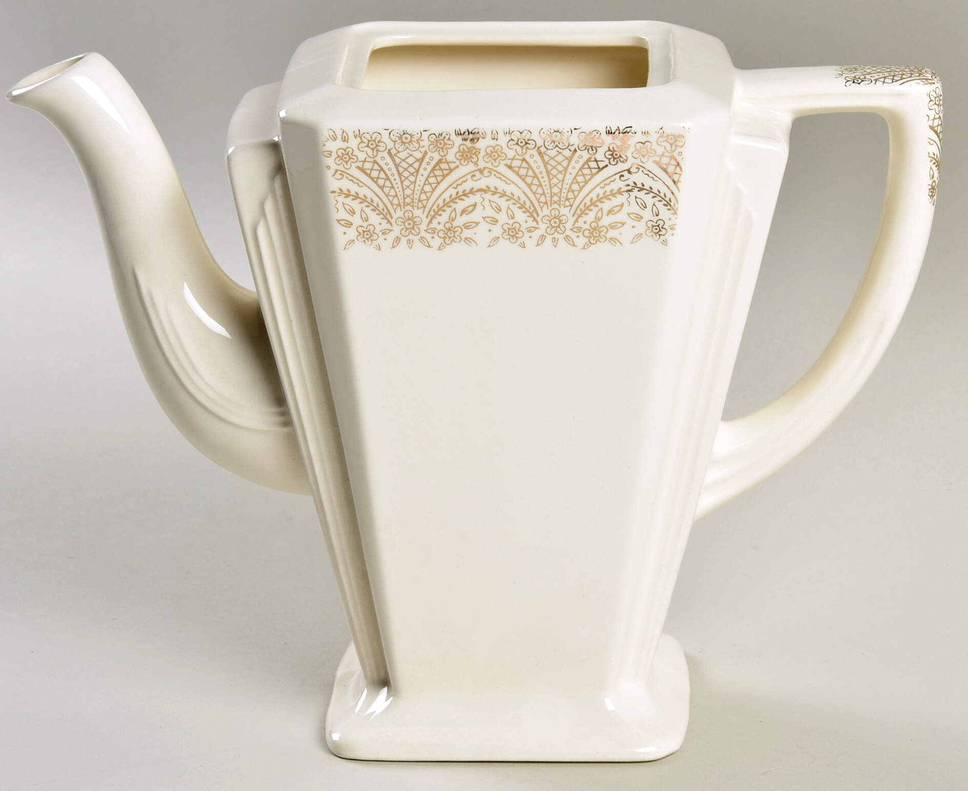 Lamar Coffee Pot No Lid by Royal (USA)-1