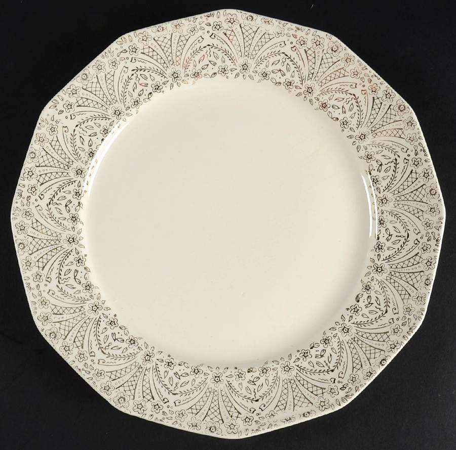 Lamar Luncheon Plate by Royal (USA)-1