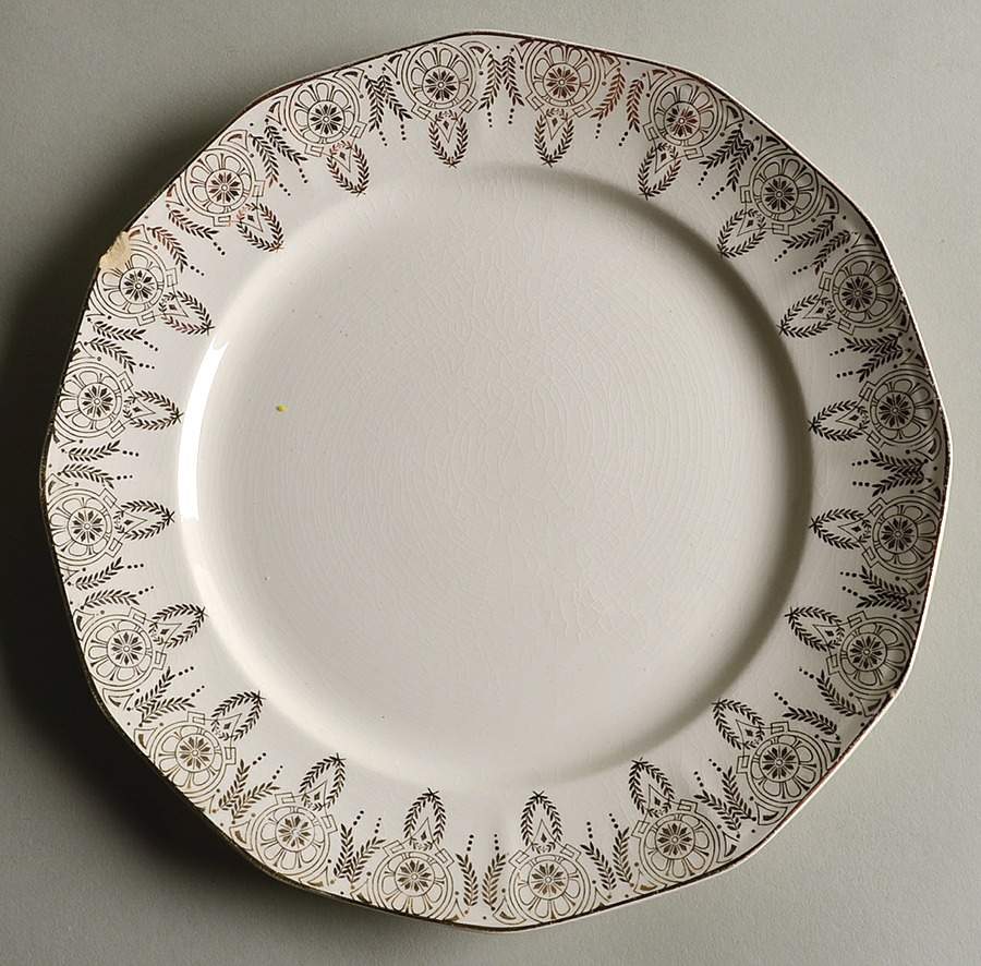 Manhattan Dinner Plate by Royal (USA)-1