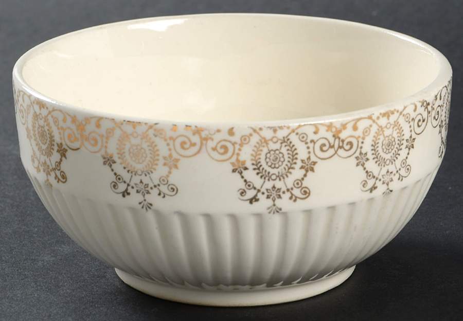 Manchester Cranberry Bowl by Royal (USA)-1