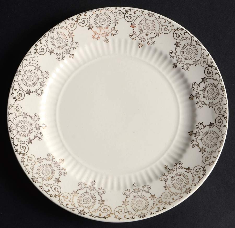 Manchester Bread & Butter Plate by Royal (USA)-1