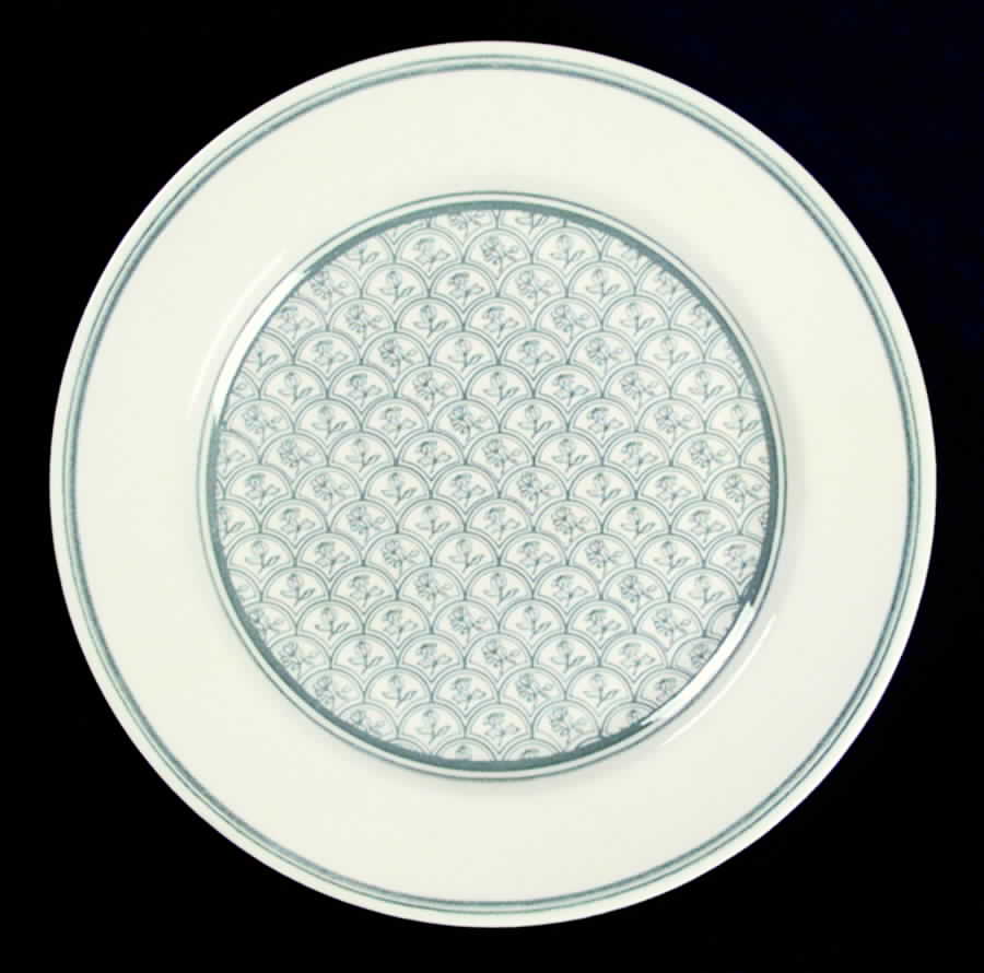 Mount Vernon Dinner Plate by Royal (USA)-1