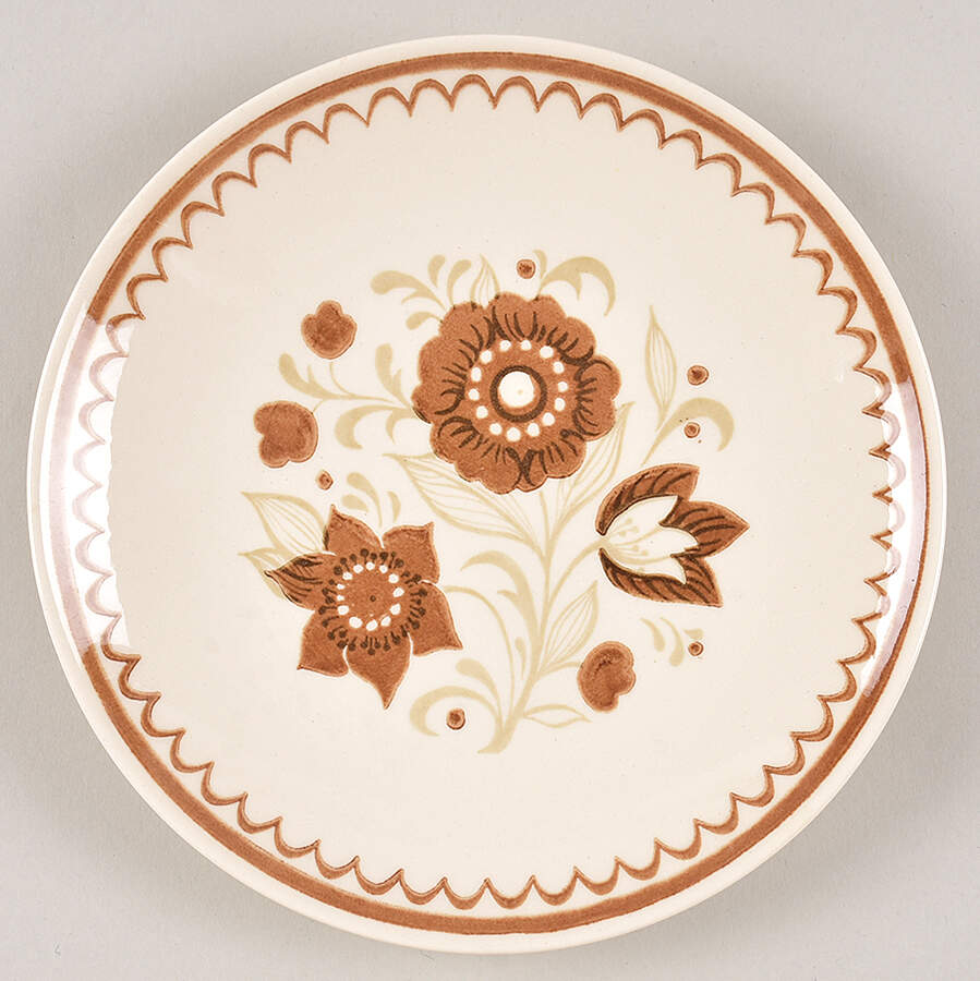 Nutmeg Salad Plate by Royal (USA)-1