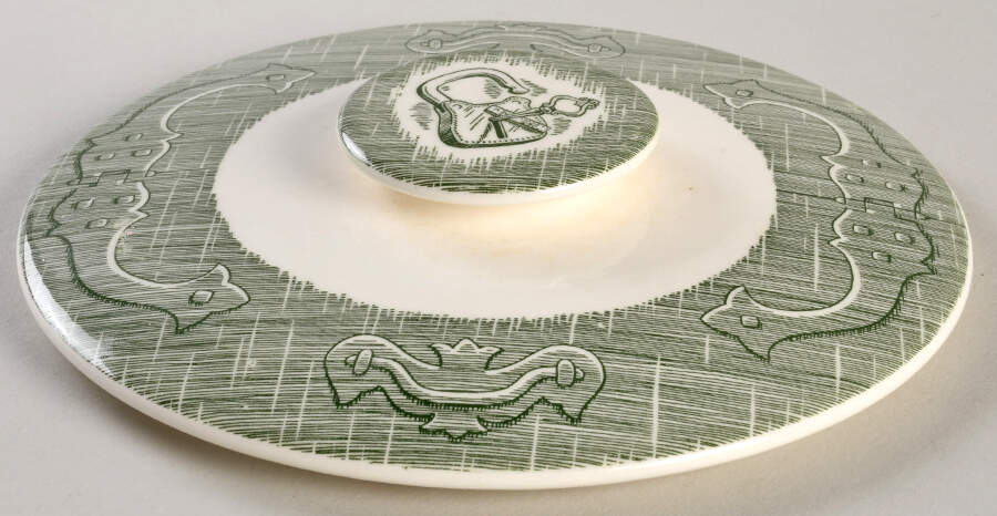 The Old Curiosity Shop (Green) Lid for 1.5 Qt Round Casserole by Royal (USA)-1
