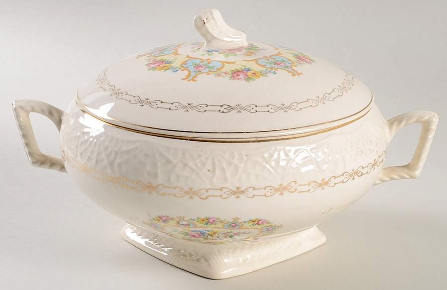 Parisian Round Covered Vegetable by Royal (USA)-1