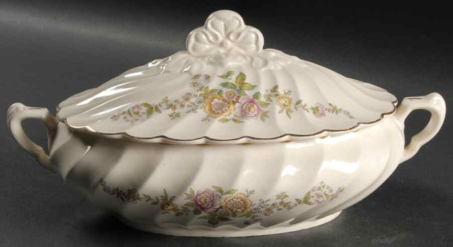 Princess Pat Gold(Gold Trim) Oval Covered Vegetable by Royal (USA)-1