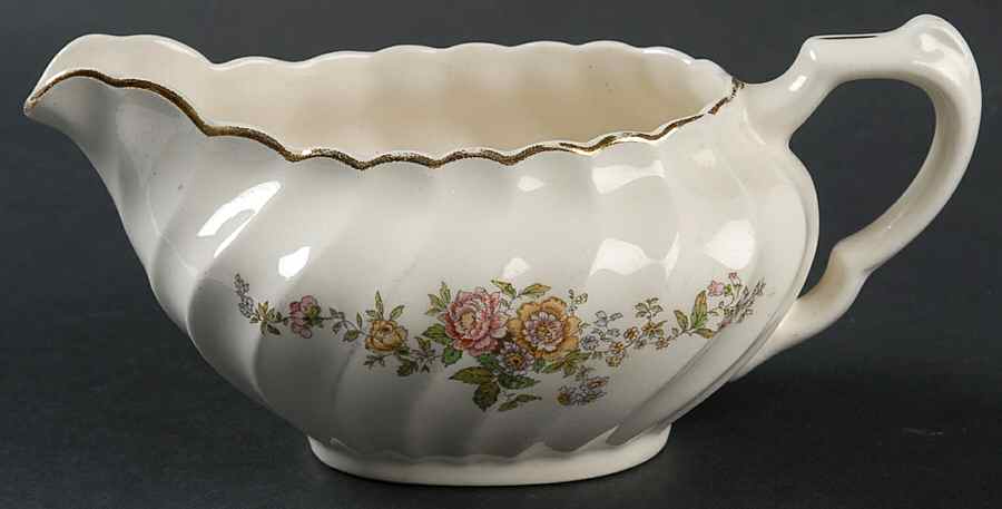 Princess Pat Gold(Gold Trim) Creamer by Royal (USA)-1
