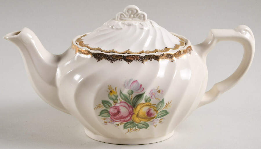 Quban Royal Teapot & Lid by Royal (USA)-1