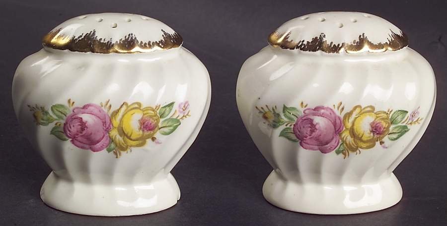 Quban Royal Salt & Pepper Set by Royal (USA)-1