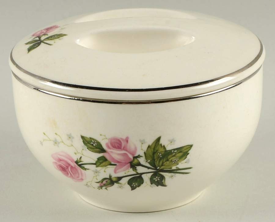 Queen's Rose Sugar Bowl & Lid by Royal (USA)-1