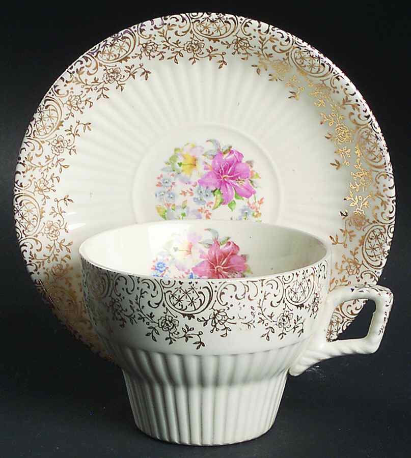 Robinhood (Regal Shape) Flat Cup & Saucer Set by Royal (USA)-1