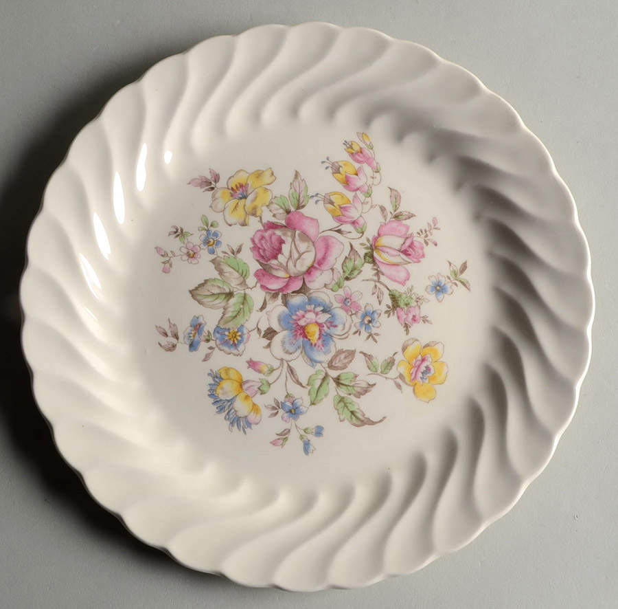 Romance (Floral Center) Luncheon Plate by Royal (USA)-1