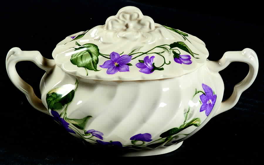 Royal Violet Sugar Bowl & Lid by Royal (USA)-1